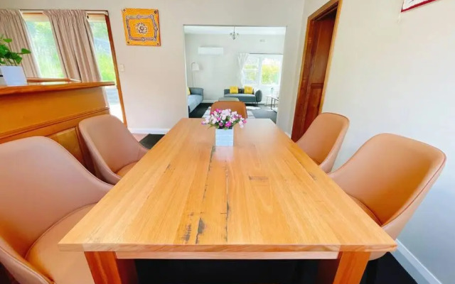 Spectacular River View- Lindisfarne