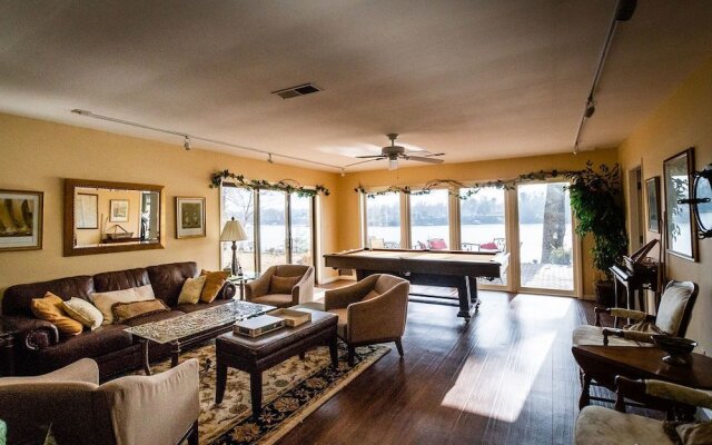 Laurel Grove Inn on the South