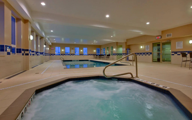 Comfort Inn & Suites
