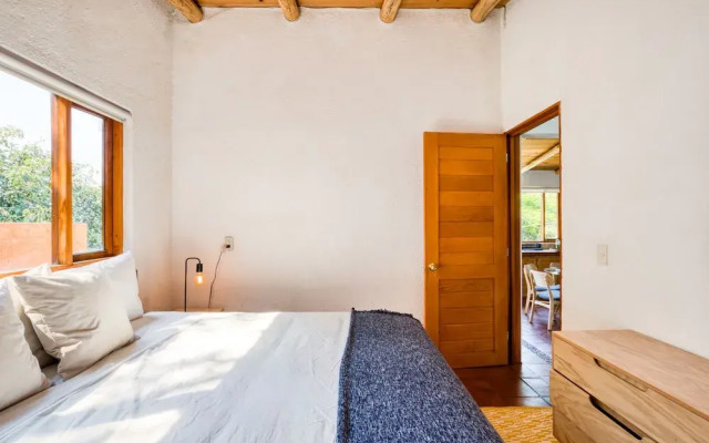 Luxury 3BR Cabin, Lakeview in Valle de Bravo
