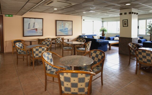 Pefkos Hotel