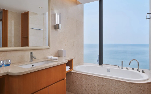 Sheraton Yantai Golden Beach Resort