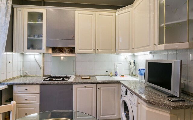 MaxRealty24 Черняховского, 3