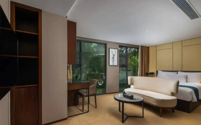 BBHOL Elegant Hotel