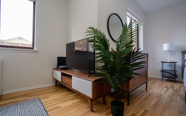 Midtown South Apartment Rentals