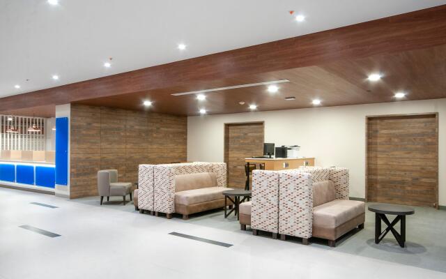 Holiday Inn Express Mexico Basilica by IHG