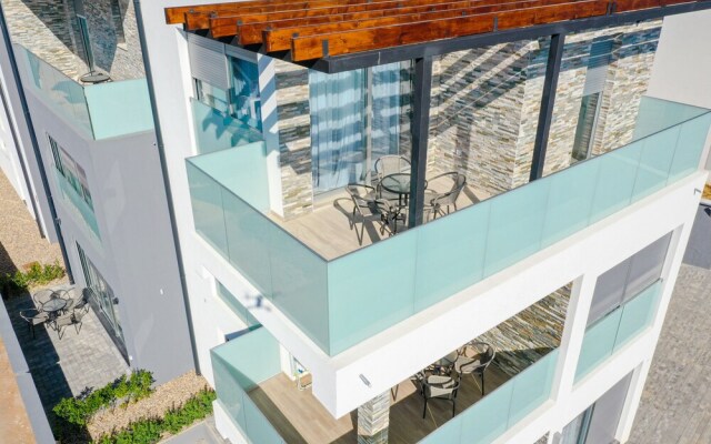 Sandy Beach Apartments