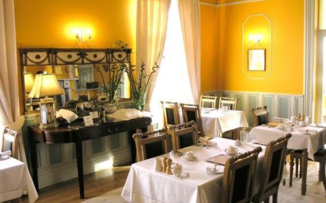 Woodlands Country House