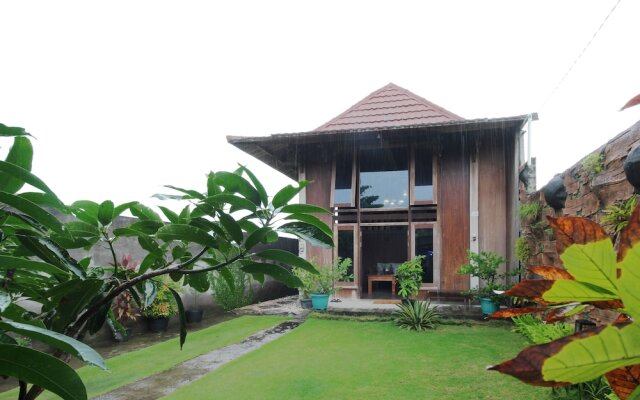 Airy Bangunharjo Parangtritis KM 4 Desa Saman Dua Yogyakarta