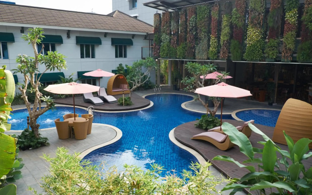 Patra Bandung Hotel