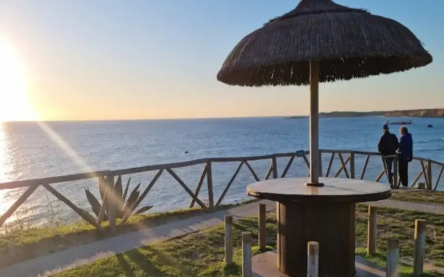 Family Apartment Near the Beach