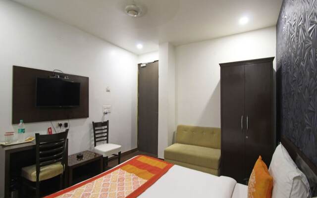 Capital O 6772 Hotel Mukund
