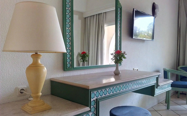 Shell Beach Hotel & Spa