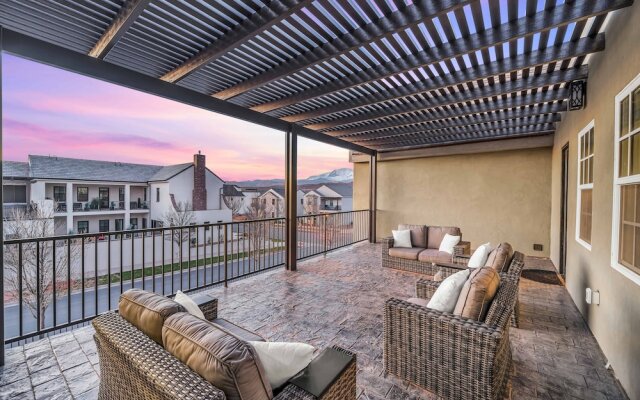 The Ann Marie #f1 6 Bedroom Townhouse