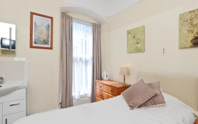 Pendennis Guest House