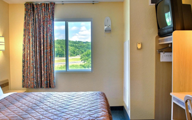 Econo Lodge Meadville