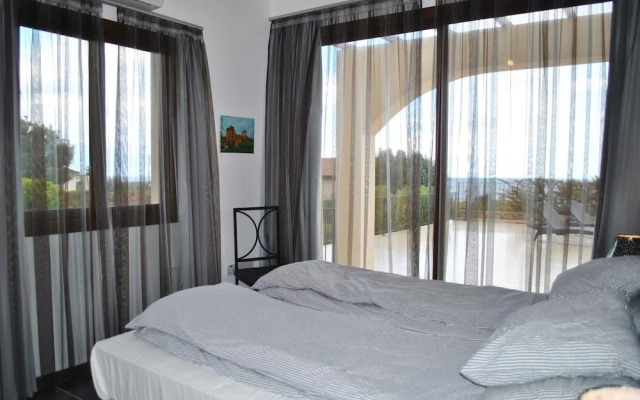 Villa Juliet by Amy Villas