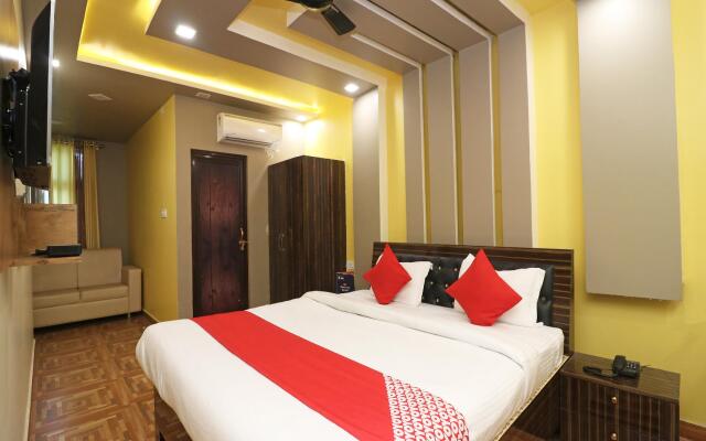 Collection O 24604 Hotel GMC Grand Luxury Stay