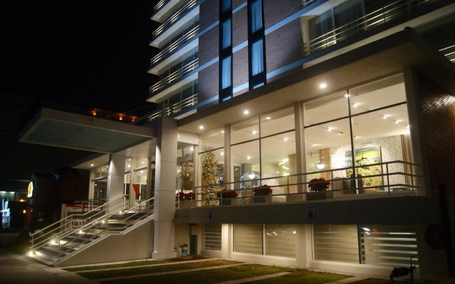 Hotel Velvet Plaza