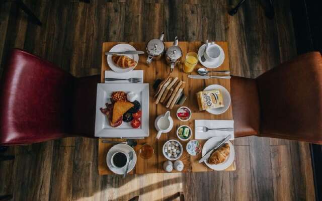 Duke Of Edinburgh Hotel