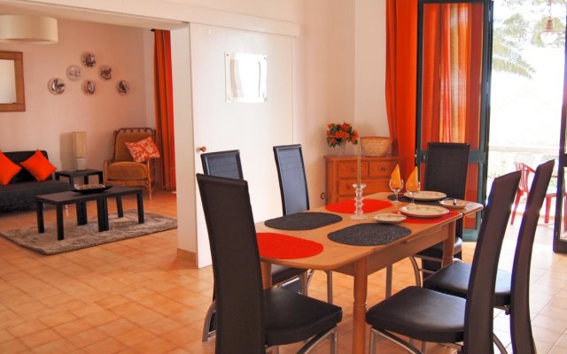 Spacious Family Villa Only 200M From The Golden Beach Villa Mary