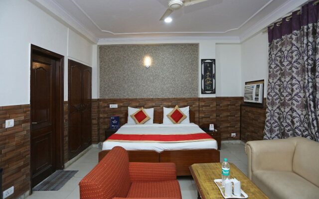 Signature Crest Sareen Villa