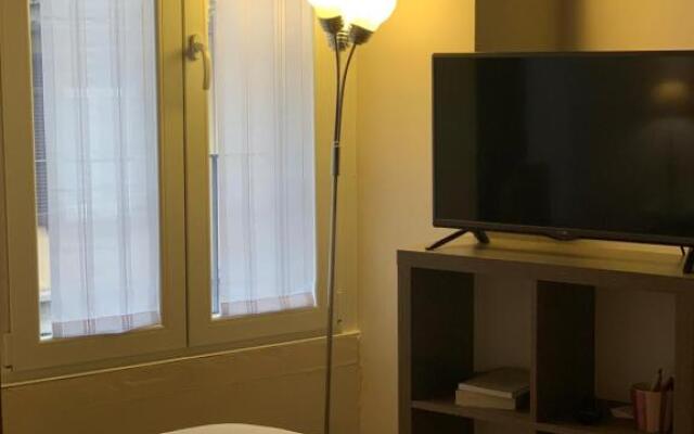 Studio Apartment Una Finestra su Como