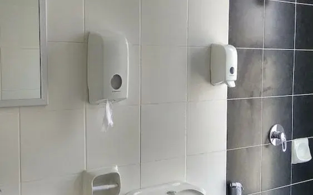 Cameron Strawberry Residence