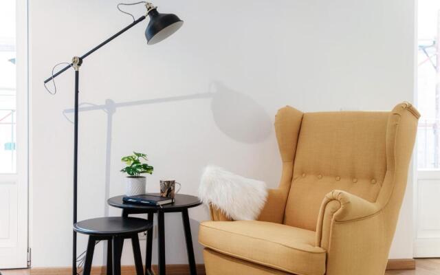 Vicolo Dei Pescatori - by MyHomeInComo