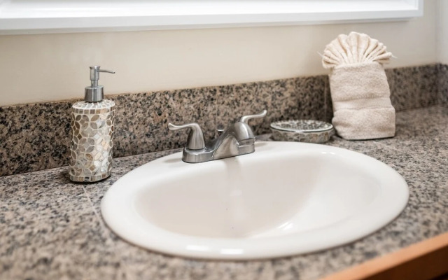 Amazing Luxury Beach Condo Lahaina