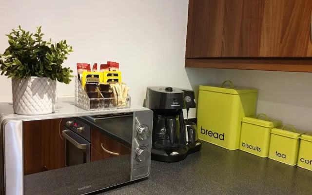 Liverpool Short Stay-Belmont Suite
