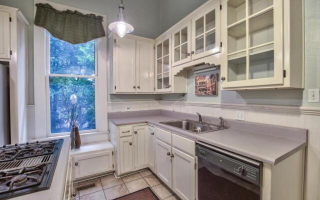 Classic/Modern Downtown Home