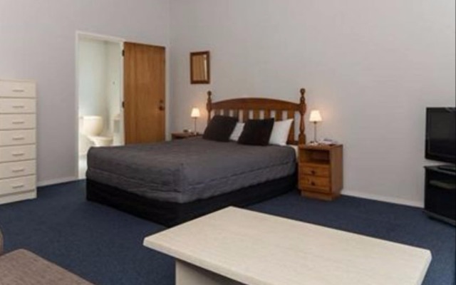 Edelweiss Motel