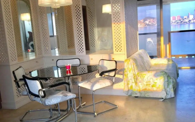 Penthouse 1ère ligne de mer avec magnifique vue