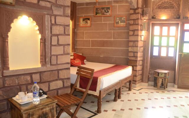 Raj Mandir Boutique Home Stay