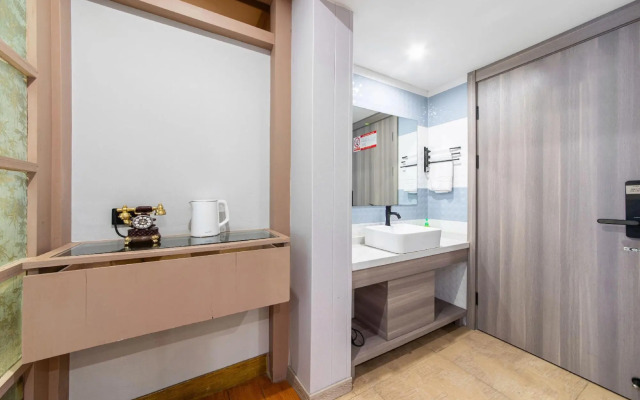 Fucheng Business Hotel