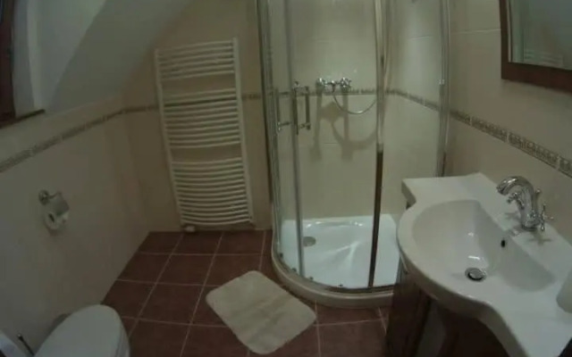Guest House Tri Korunky