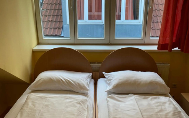 Appartement Pension 700m zum Ring