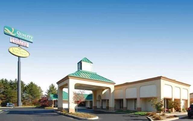 Danville Quality Inn & Suites