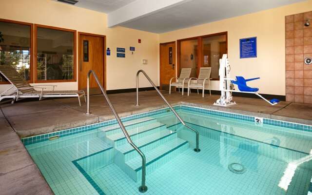 Best Western Dallas Inn & Suites