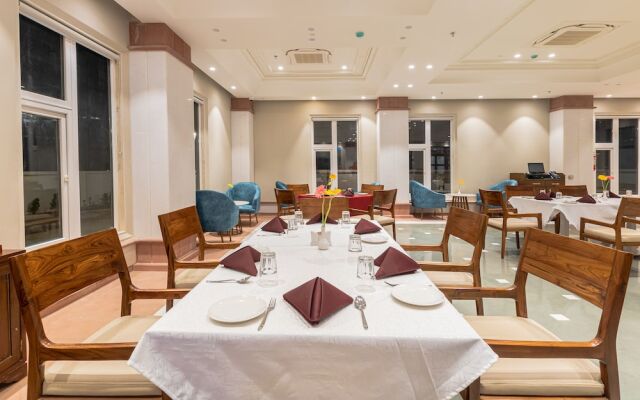 Maharaja Agrasen Palace - Pure Vegetarian
