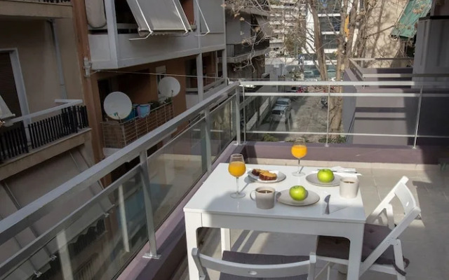 Modern Comfy Aptm Near the Acropolis by GHH