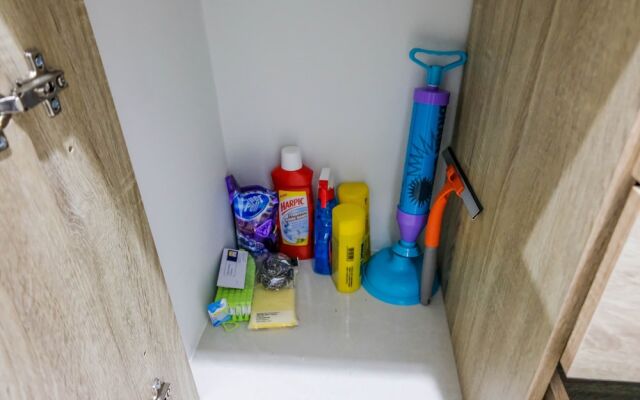 New Studio Springwood Apartment