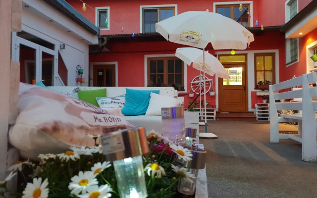 Taverna Kostalui Gasthof Pension