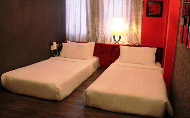 OYO 89494 Max Star Hotel