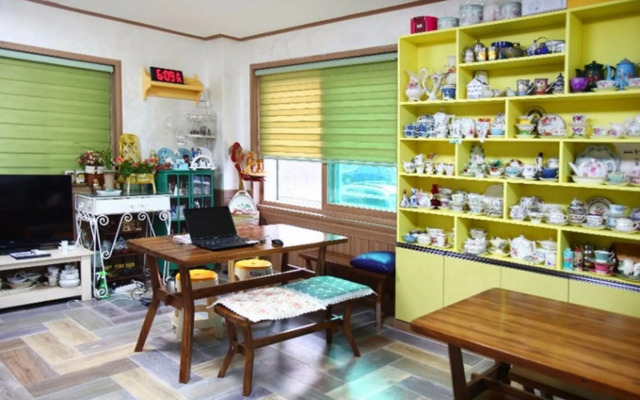 Anseong Pension Ddeulanche