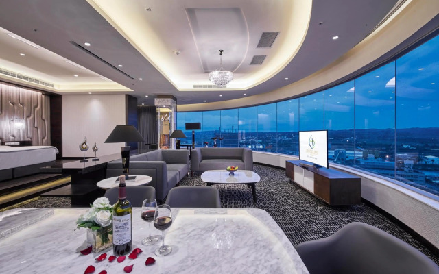Grand Bay Resort