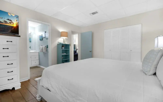 Sans Souci Unit 207