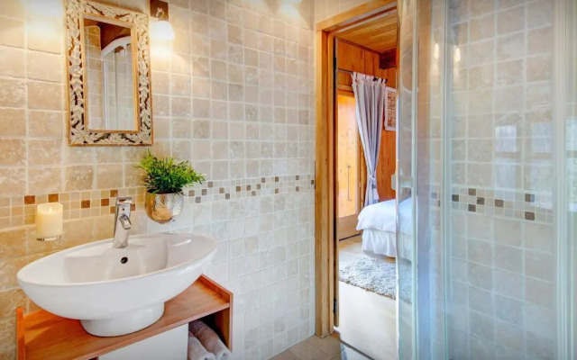 Chalet Chenavray - OVO Network