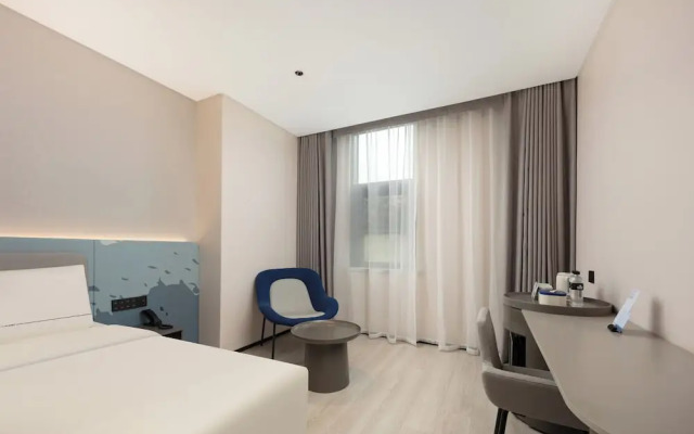 Pudong Airport  Light Residence Hotel